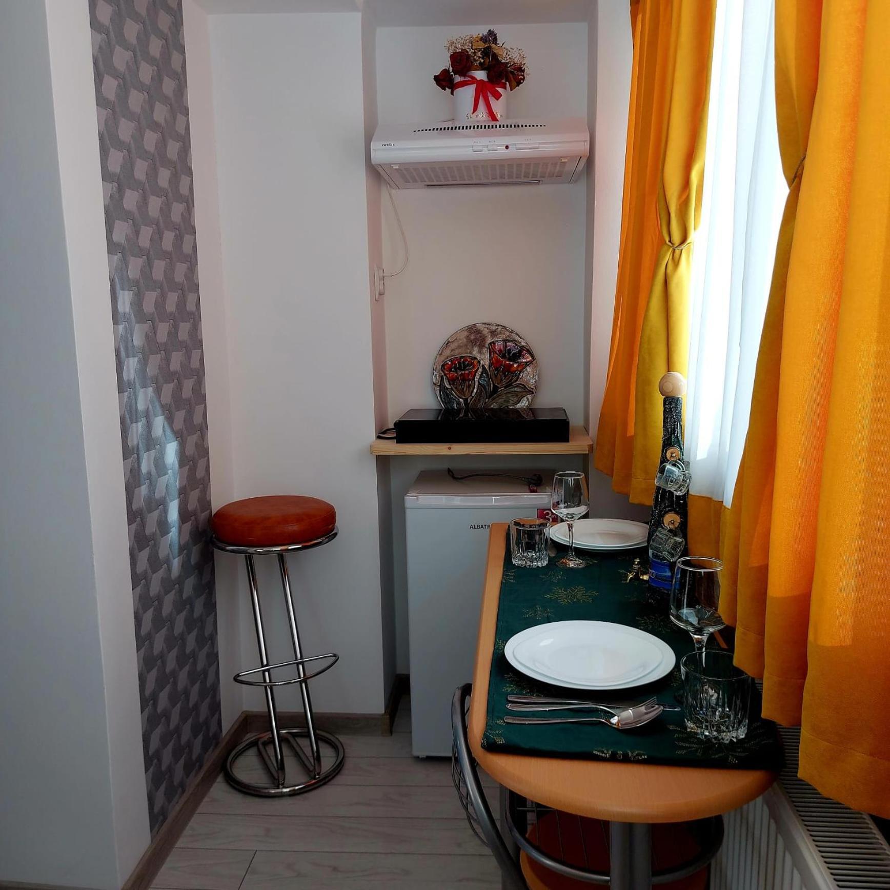 Dayana Home Ramnicu Valcea Exterior photo